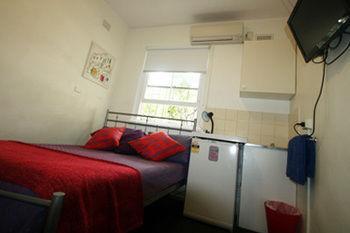 Zing Backpackers *