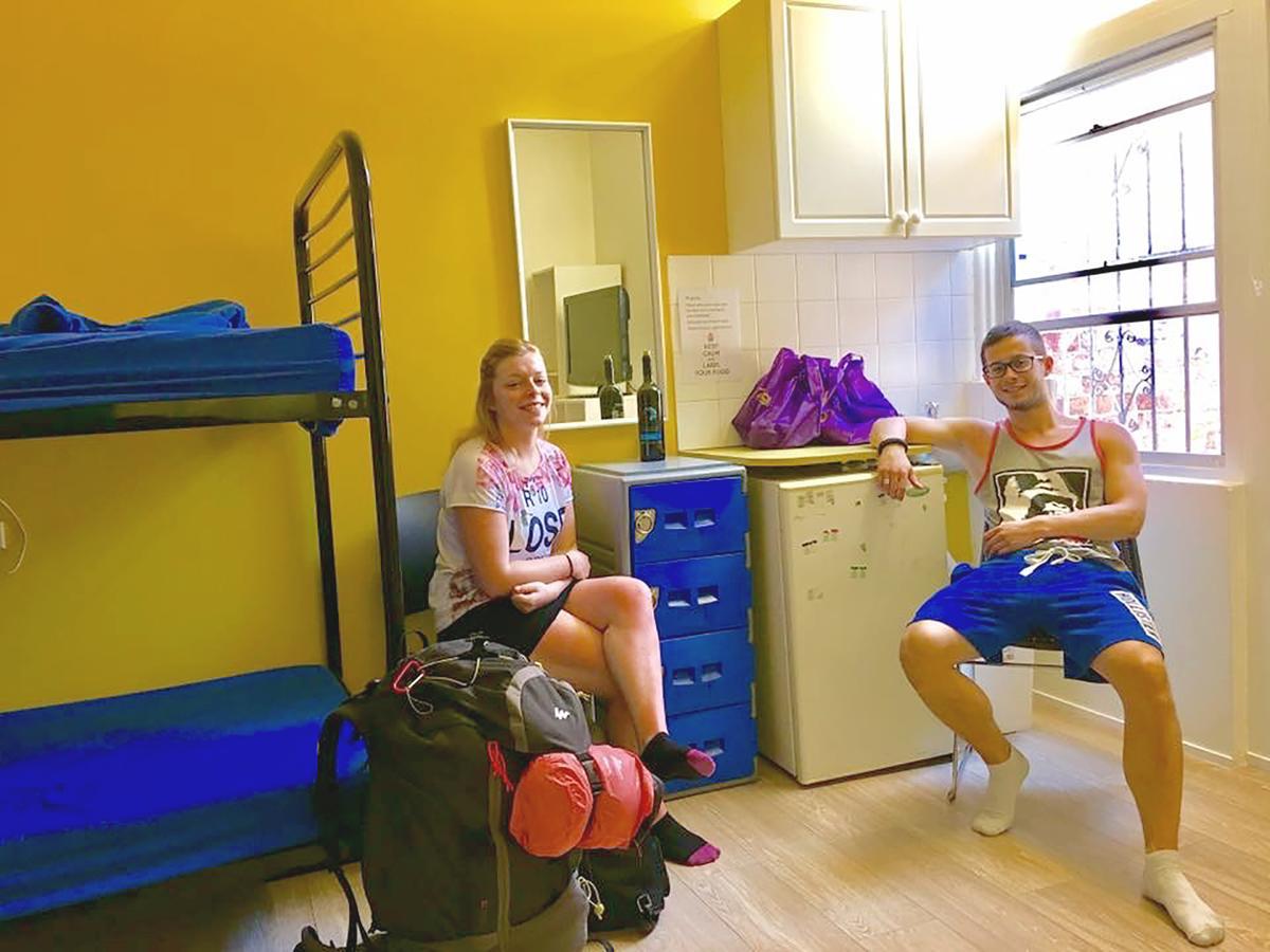 Hostel Zing Backpackers *