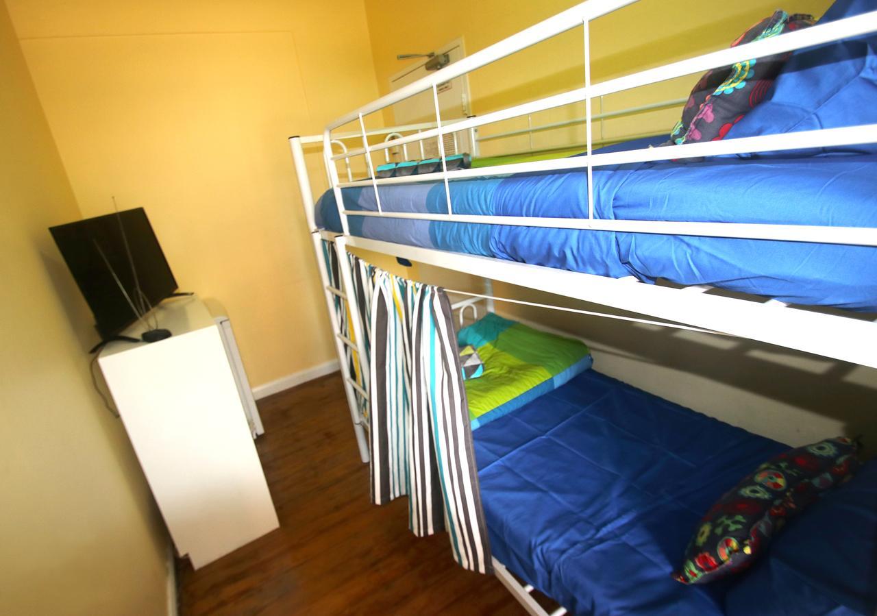 Hostel Zing Backpackers *